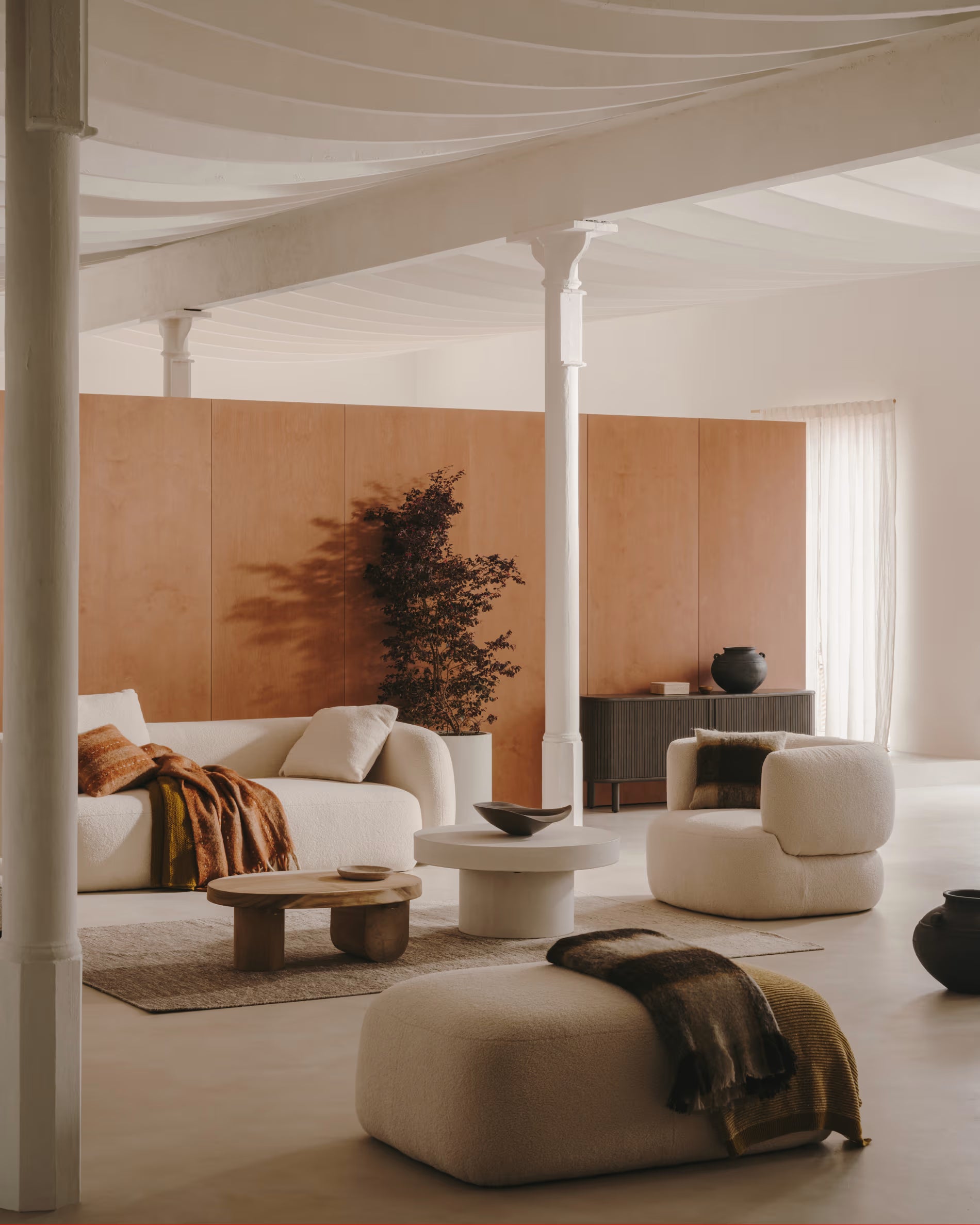 كنب ثلاث اشخاص بيج فاتح ليان