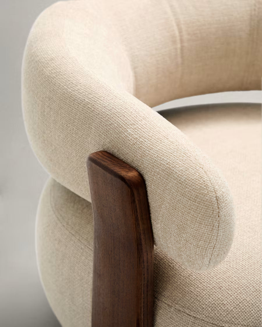 كرسي بذراعين ألين بيج فاتح